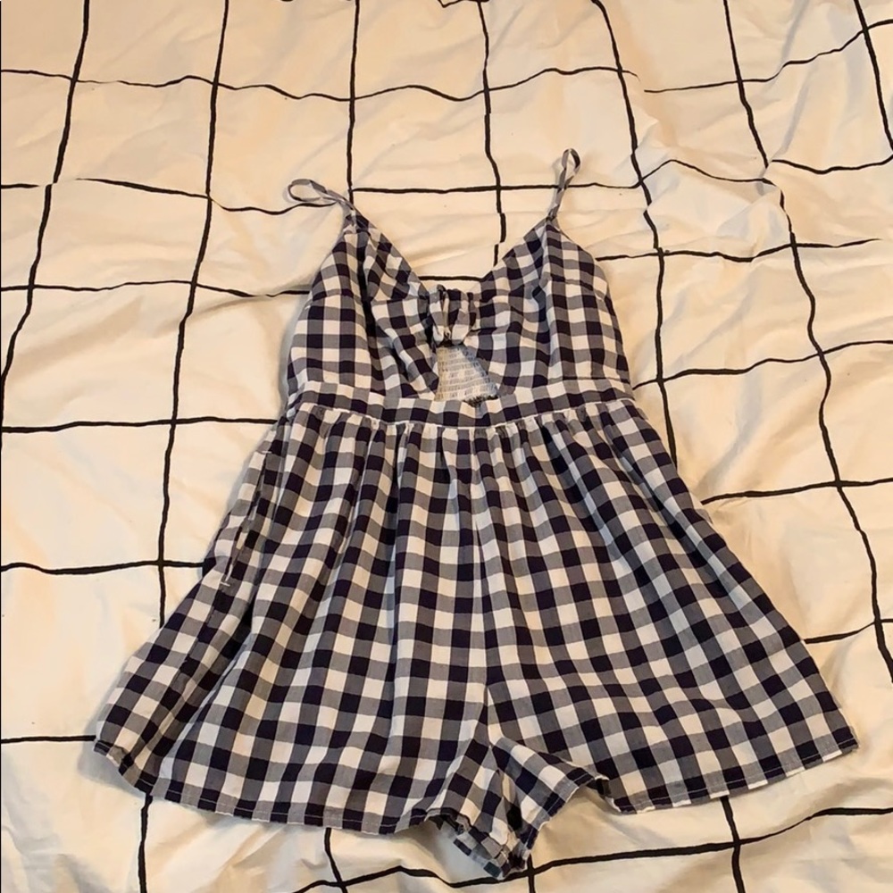 american eagle romper !!